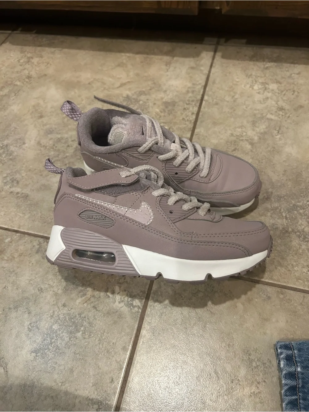 Nike Kids Air Max Sneakers in Dusty Mauve and White